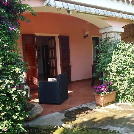 Vacanze A Ortensia * San Teodoro (Sardinia)