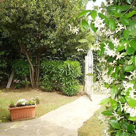Holiday home Vacanze A Ortensia